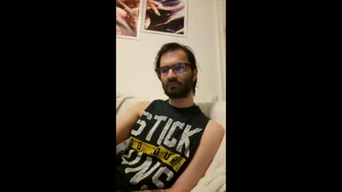 Snapshot of oeffel chatting on 02-10-26, 11:53 oeffel online show from 02-10-26, 11:53