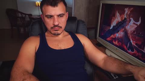 officeman7 online show from 12-16-24, 05:43