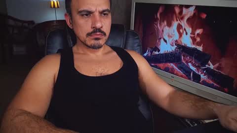 officeman7 online show from 01-12-25, 05:44