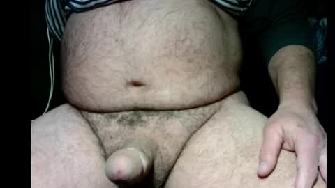 Snapshot of officemanparis chatting on 01-13-25, 10:24 jacques online show from 01-13-25, 10:24