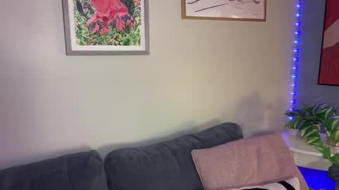 Snapshot of officiallyonlytams chatting on 12-17-24, 03:28 Tams online show from 12-17-24, 03:28