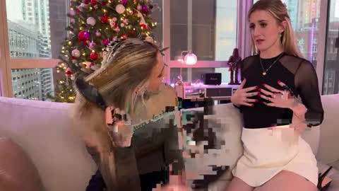 Snapshot of officiallyonlytams chatting on 01-17-25, 10:34 Tams online show from 01-17-25, 10:34