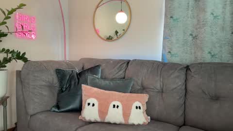 Snapshot of officiallyonlytams chatting on 10-07-25, 03:42 Tams online show from 10-07-25, 03:42