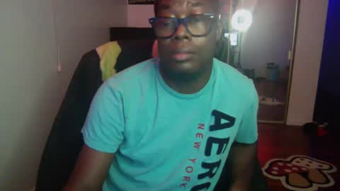 Snapshot of officialmoneyxxx chatting on 12-07-24, 12:52 Money online show from 12-07-24, 12:52