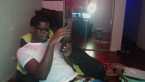 Snapshot of officialmoneyxxx chatting on 12-14-24, 12:44 Money online show from 12-14-24, 12:44