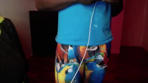 Snapshot of officialmoneyxxx chatting on 10-14-25, 12:50 Money online show from 10-14-25, 12:50