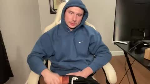 Snapshot of officialtommycash chatting on 12-03-25, 07:27 Tommy Cash online show from 12-03-25, 07:27