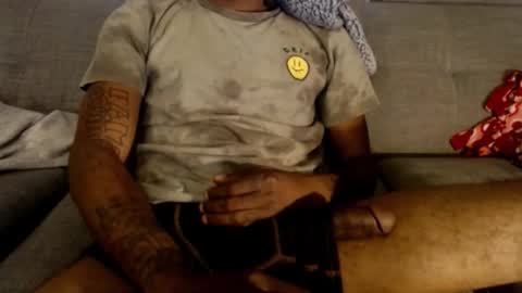 Snapshot of ogdigbick chatting on 10-20-25, 03:23 OGDigBick online show from 10-20-25, 03:23