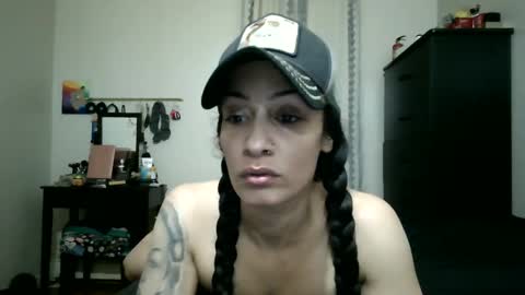 Lit en Cama online show from 10-06-25, 03:59