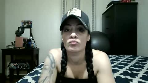 Lit en Cama online show from 01-15-26, 06:40