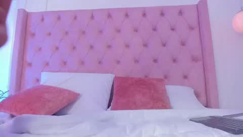 Holly online show from 02-15-25, 08:11