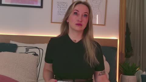 Snapshot of oh_kitty chatting on 01-13-25, 04:39 Kourtney online show from 01-13-25, 04:39