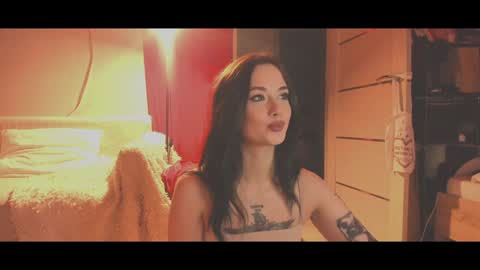 your dear Lilith Chapman online show from 12-21-24, 05:07