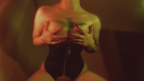 your dear Lilith Chapman online show from 10-12-25, 10:09