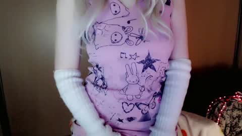 Milly online show from 04-25-26, 05:54