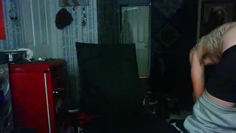 who dares  toss me some  tips lets have fun online show from 10-30-25, 02:18