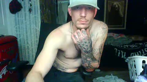 who dares  toss me some  tips lets have fun online show from 11-19-25, 05:51