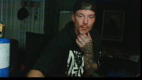 who dares  toss me some  tips lets have fun online show from 11-28-25, 02:47