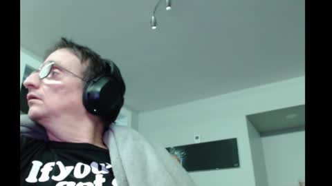 Snapshot of ohbitt chatting on 01-21-25, 04:54 ohbitt online show from 01-21-25, 04:54