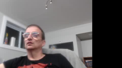 Snapshot of ohbitt chatting on 09-17-25, 03:30 ohbitt online show from 09-17-25, 03:30