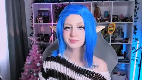 Clementine  Clem  online show from 12-16-25, 11:04