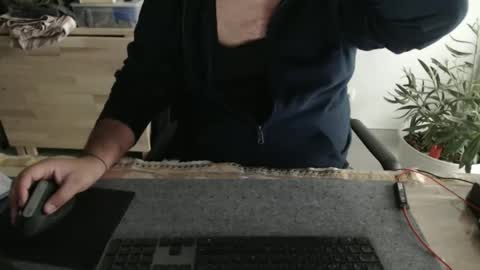 Snapshot of ohfck11 chatting on 02-13-25, 10:55 Chubby Gary online show from 02-13-25, 10:55