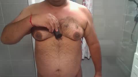 Snapshot of ohfck11 chatting on 11-12-25, 09:25 Chubby Gary online show from 11-12-25, 09:25