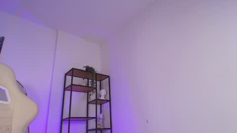 Snapshot of ohh_my_venus chatting on 01-22-25, 09:02 Julia online show from 01-22-25, 09:02