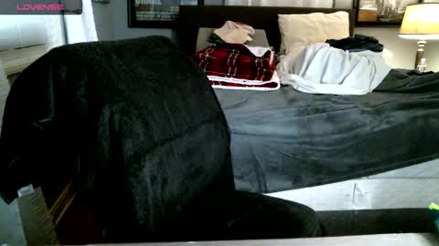 Snapshot of ohjungerz chatting on 03-18-26, 05:43 Jungerz online show from 03-18-26, 05:43