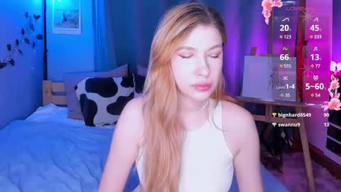 Snapshot of ohmymiami_ chatting on 12-22-24, 12:16 Light online show from 12-22-24, 12:16