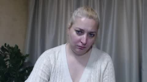 Snapshot of ohsweetiren chatting on 06-03-26, 05:10 Iren online show from 06-03-26, 05:10