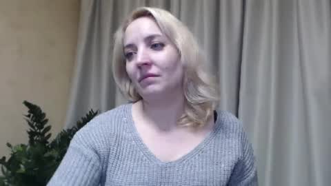 Mari online show from 02-20-25, 02:13