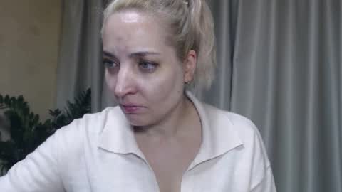 Mari online show from 10-04-25, 03:10