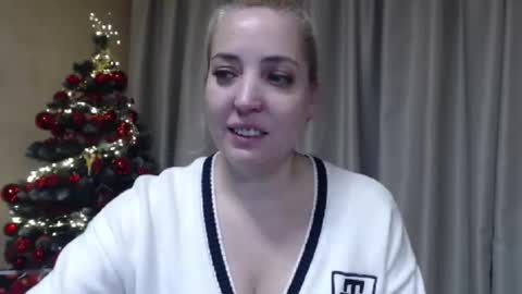 Mari online show from 12-19-25, 06:26