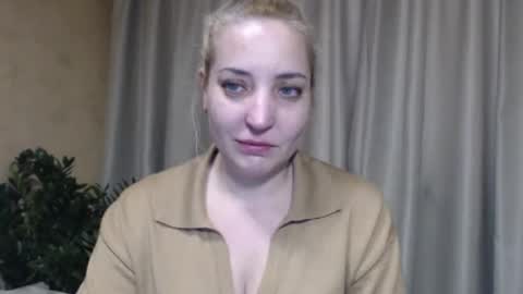 Mari online show from 01-18-26, 12:09