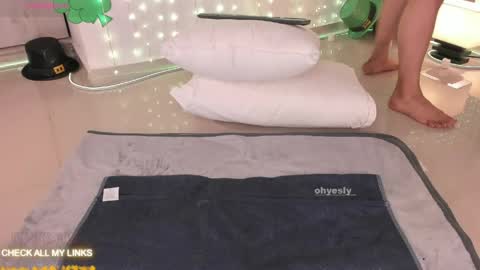 ohyesly_ online show from 03-02-26, 10:11