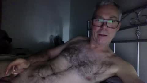 oiledcouple1 online show from 09-15-25, 11:21