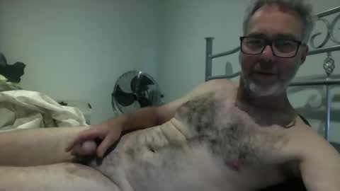 oiledcouple1 online show from 10-15-25, 09:31