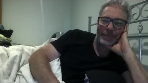 oiledcouple1 online show from 10-29-25, 09:11