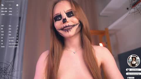 Henrietta or Rita online show from 10-31-25, 07:59