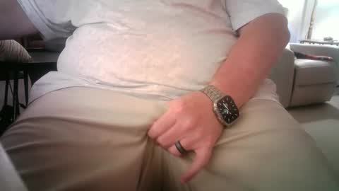 okiehard1 online show from 10-06-25, 06:27