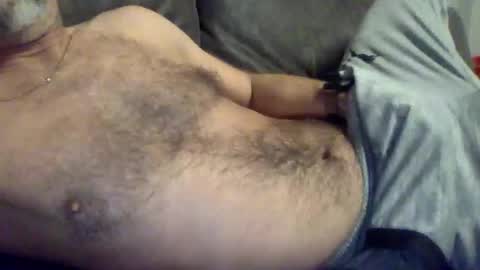 Snapshot of oktobus74 chatting on 10-20-25, 04:29 oktobus74 online show from 10-20-25, 04:29