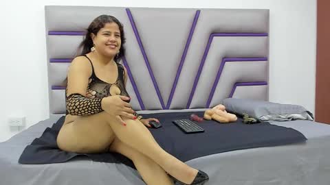 Snapshot of olaia_ chatting on 09-22-25, 12:07 Olaia  online show from 09-22-25, 12:07