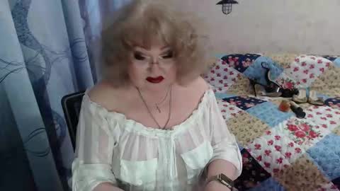 Snapshot of old_and_fluffy chatting on 03-19-26, 09:46 old_and_fluffy online show from 03-19-26, 09:46