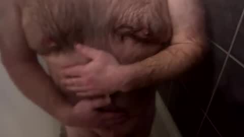 Snapshot of oldbones2 chatting on 12-23-25, 02:20 oldbones2 online show from 12-23-25, 02:20