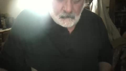 Snapshot of oldcockforyngladies chatting on 12-24-24, 06:17 oldcockforyngladies online show from 12-24-24, 06:17