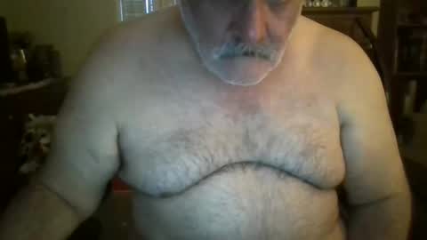 Snapshot of oldcockforyngladies chatting on 02-06-25, 12:37 oldcockforyngladies online show from 02-06-25, 12:37