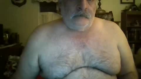 Snapshot of oldcockforyngladies chatting on 02-18-25, 09:21 oldcockforyngladies online show from 02-18-25, 09:21