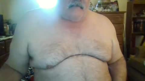 Snapshot of oldcockforyngladies chatting on 02-27-25, 06:31 oldcockforyngladies online show from 02-27-25, 06:31