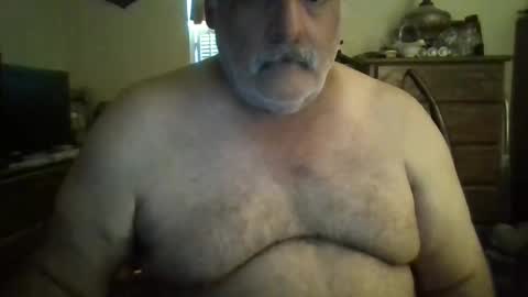 Snapshot of oldcockforyngladies chatting on 09-27-25, 11:15 oldcockforyngladies online show from 09-27-25, 11:15